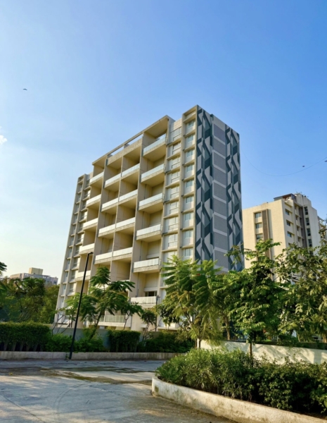 Ready to move 3 bhk 2200 sqft carpet flats for sale in marvel bounty hadapsar pune