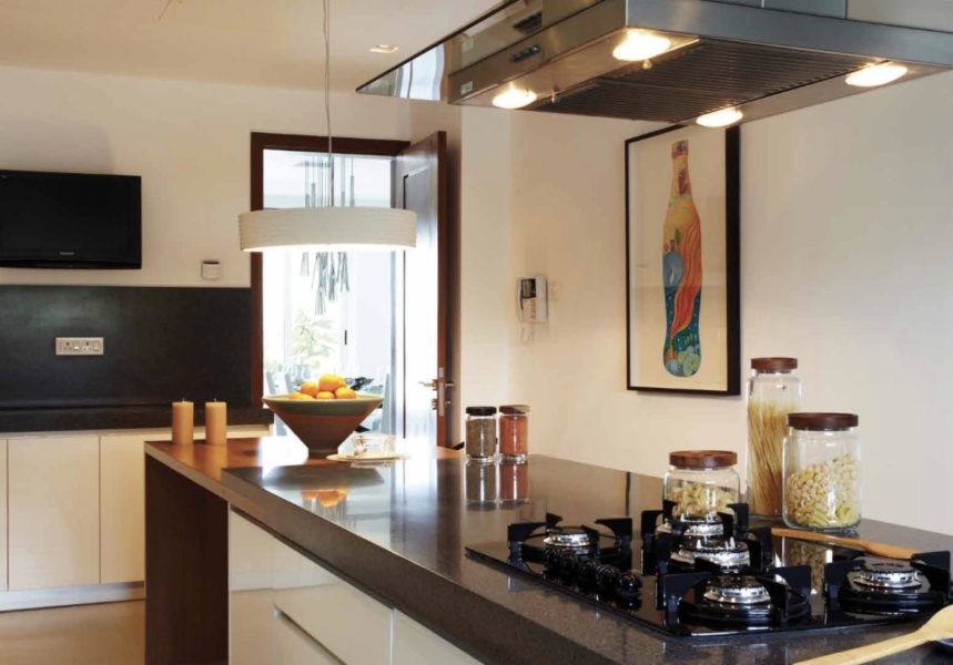 Ready to move 3 bhk 2200 sqft carpet flats for sale in marvel bounty hadapsar pune